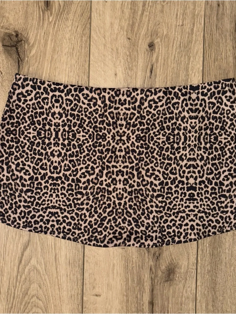 Danielle Guizio | Micro Mini Stretch Skirt in Leopard - Picture 4 of 4